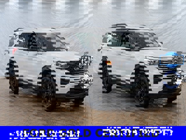 Certified 2023 Ford Explorer XLT w/ Class IV Trailer Tow Package image 1