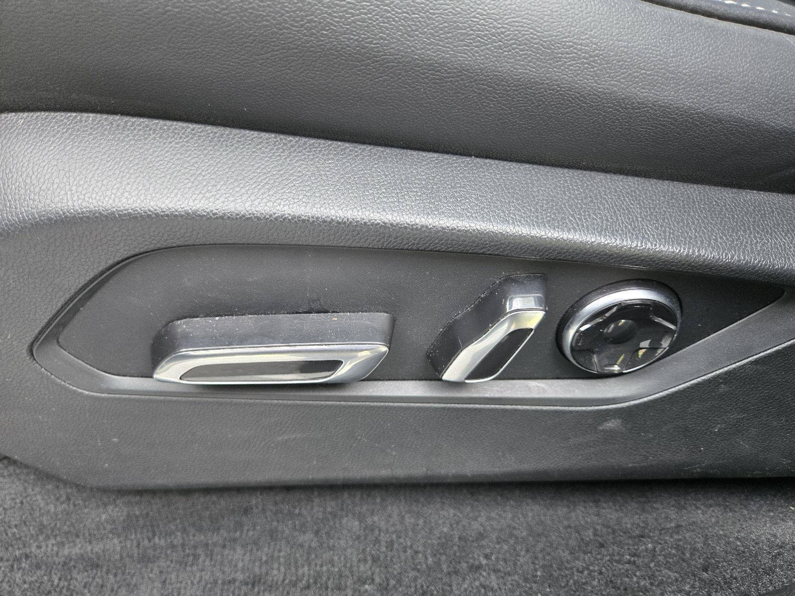 Certified 2023 Acura MDX w/ Technology Package FWD image 11