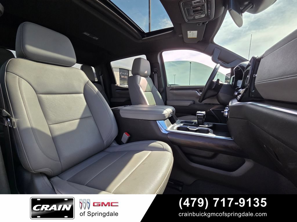 Used 2024 GMC Sierra 1500 SLT w/ SLT Premium Plus Package AWD/4WD image 30