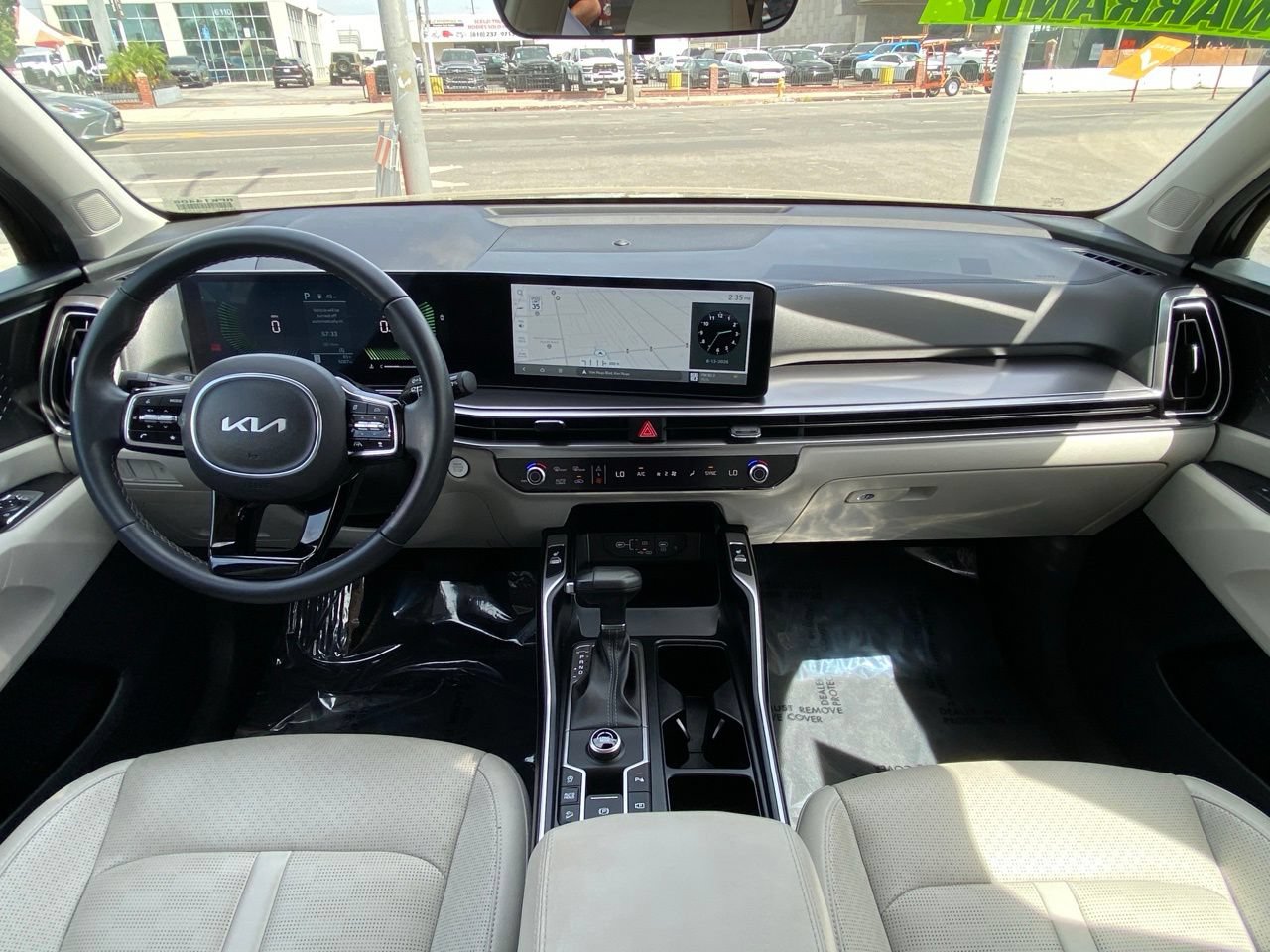 Certified 2025 Kia Sorento S w/ Panoramic Sunroof Package FWD image 23