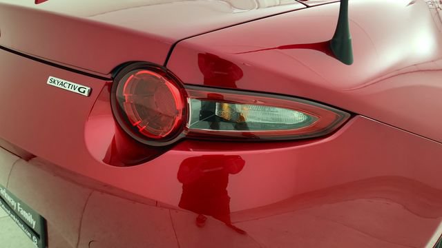 Used 2022 MAZDA MX-5 Miata RF Grand Touring RWD image 26