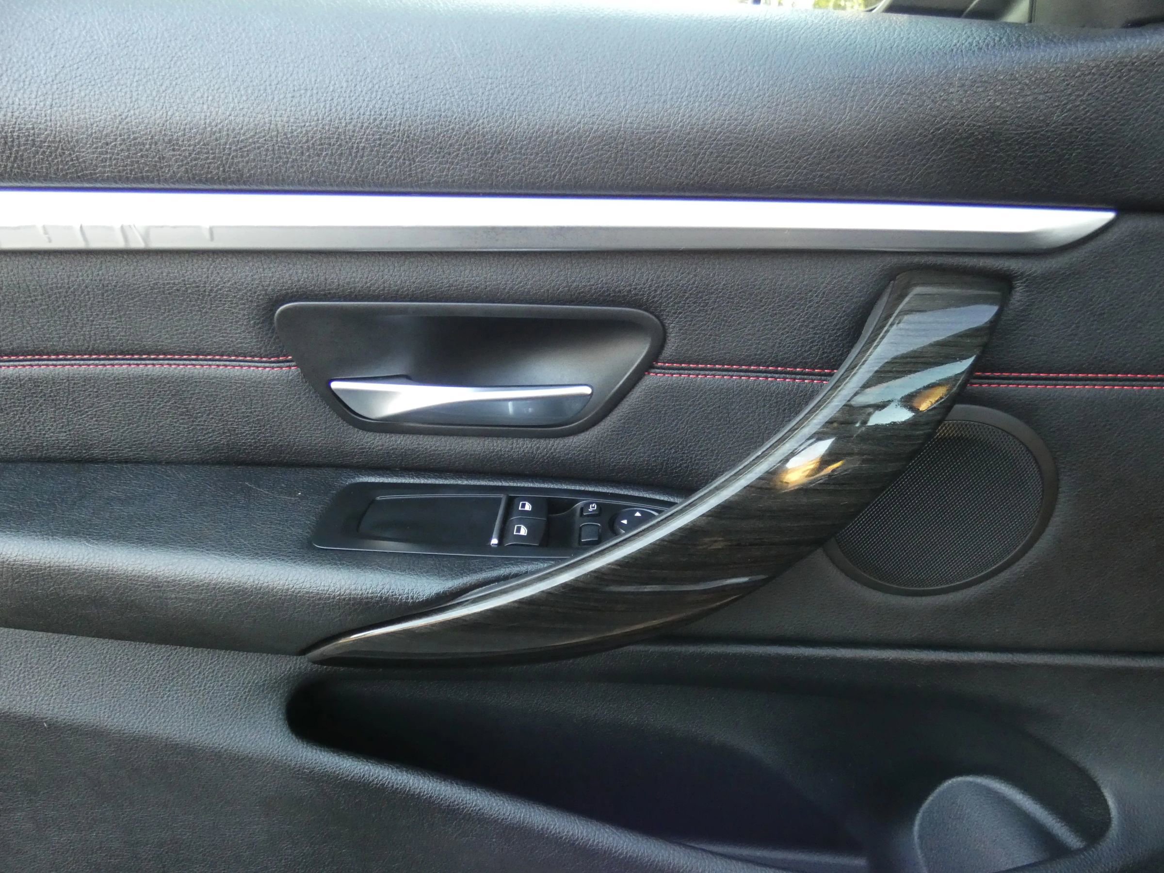 Used 2020 BMW 430i Coupe w/ Convenience Package image 63