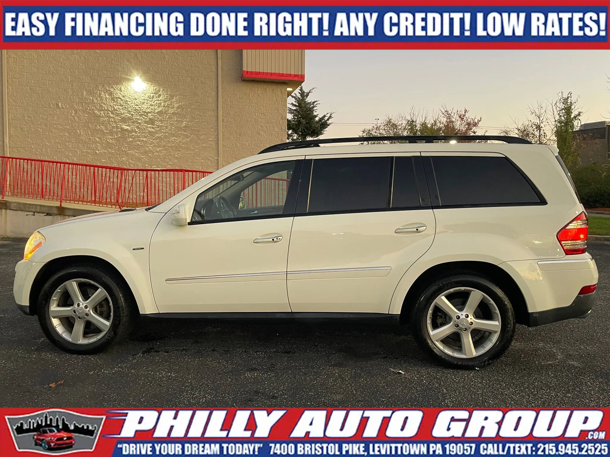 Used 2009 Mercedes-Benz GL 320 BlueTEC 4MATIC image 4