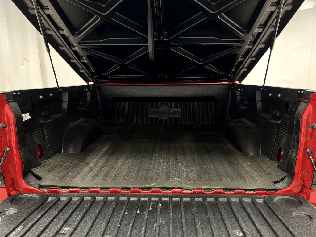 Used 2018 GMC Sierra 1500 SLT w/ SLT Premium Package image 26