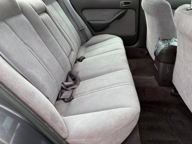 Used 1996 Toyota Camry LE FWD image 17