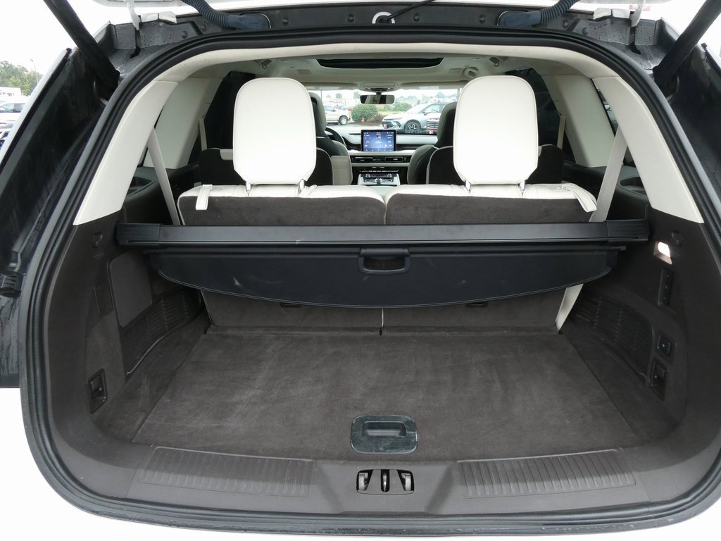 Used 2023 Lincoln Aviator Black Label Grand Touring w/ Class IV Trailer Tow Package image 18