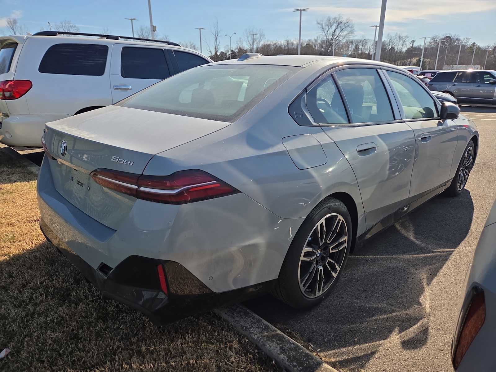 New 2026 BMW 530i xDrive w/ M Sport Package image 5