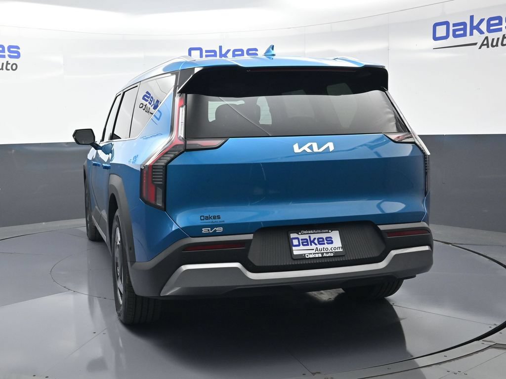 New 2026 Kia EV9 Wind AWD/4WD image 6