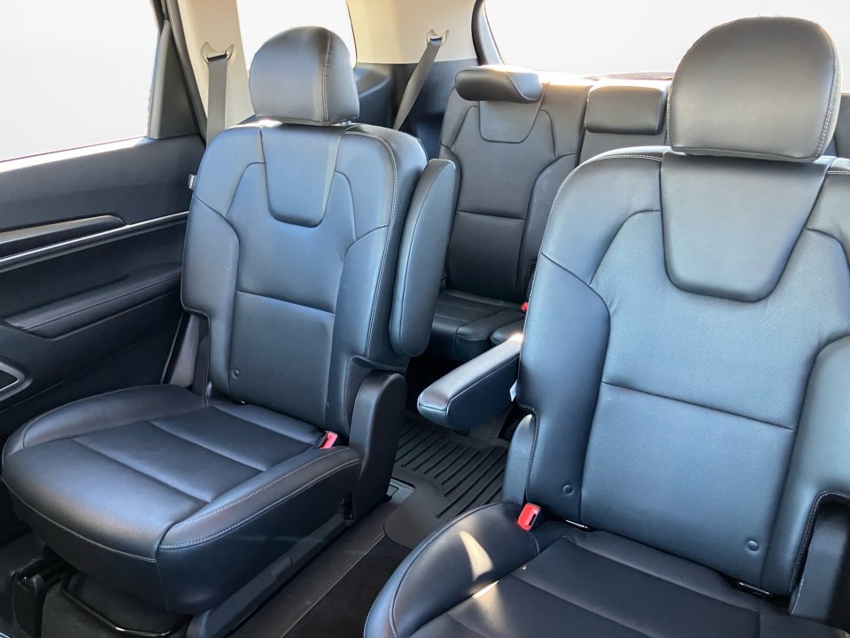 Used 2023 Kia Telluride S image 14