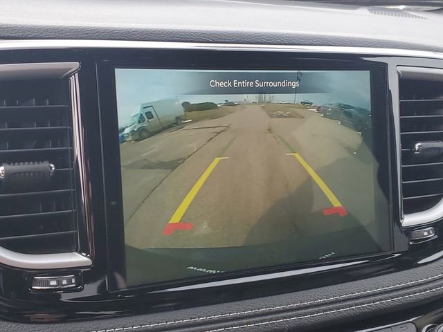 New 2026 Chrysler Pacifica Select w/ S Appearance Package FWD image 19