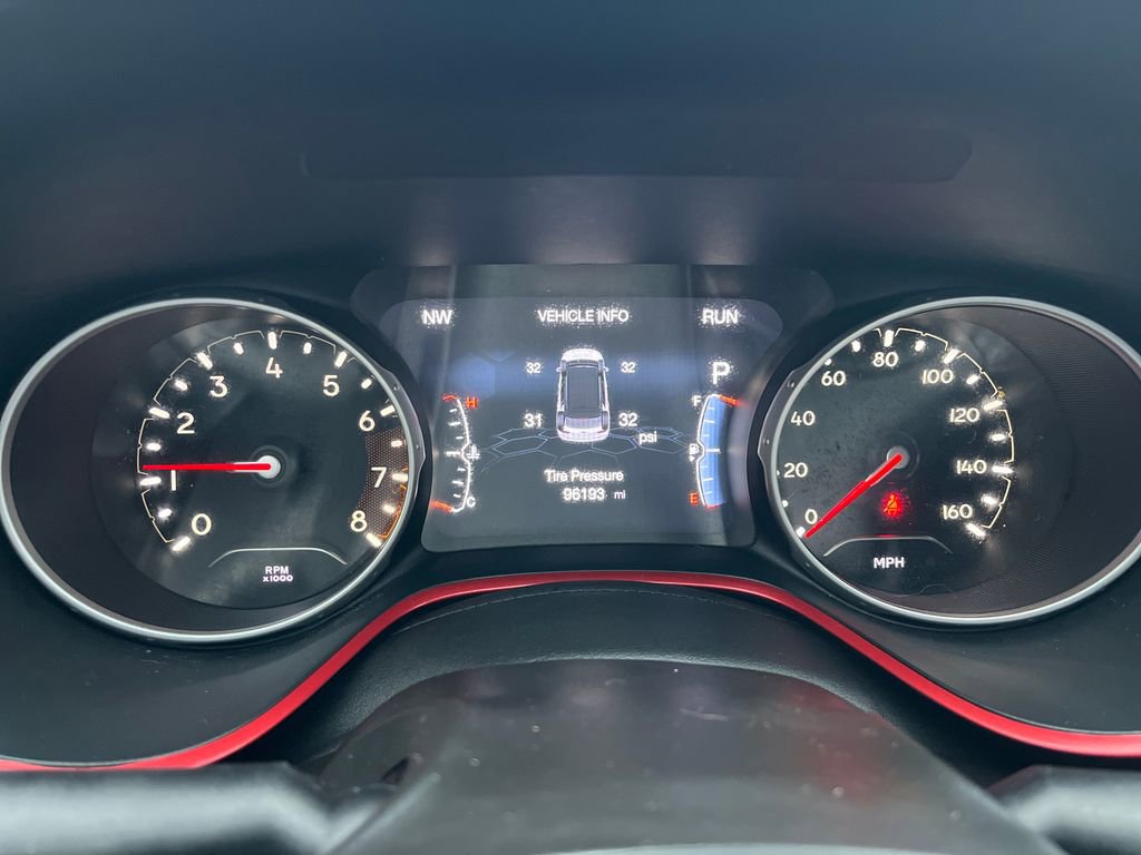 Used 2018 Jeep Compass Trailhawk w/ Cold Weather Group image 17