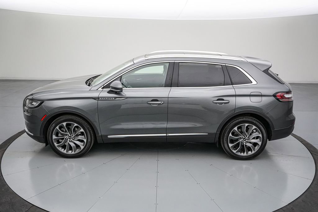 Used 2023 Lincoln Nautilus Reserve image 7