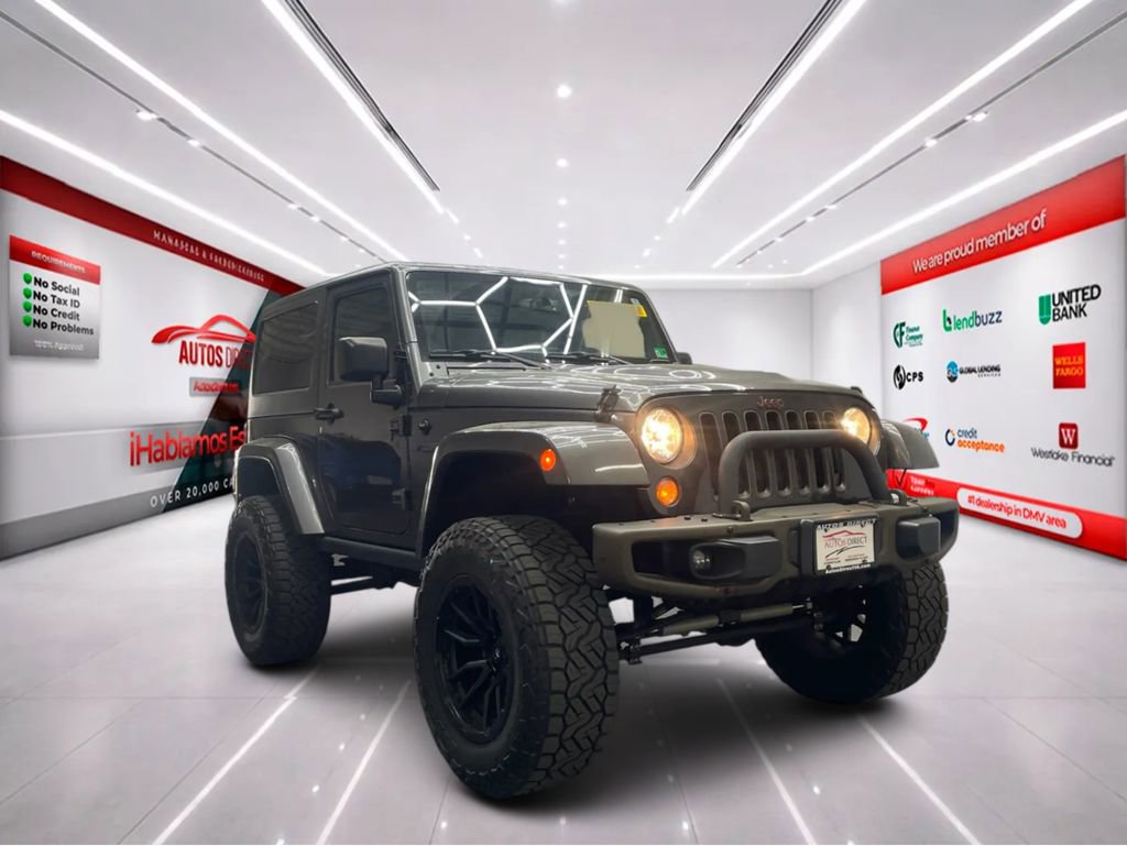 Used 2016 Jeep Wrangler Sahara AWD/4WD image 2