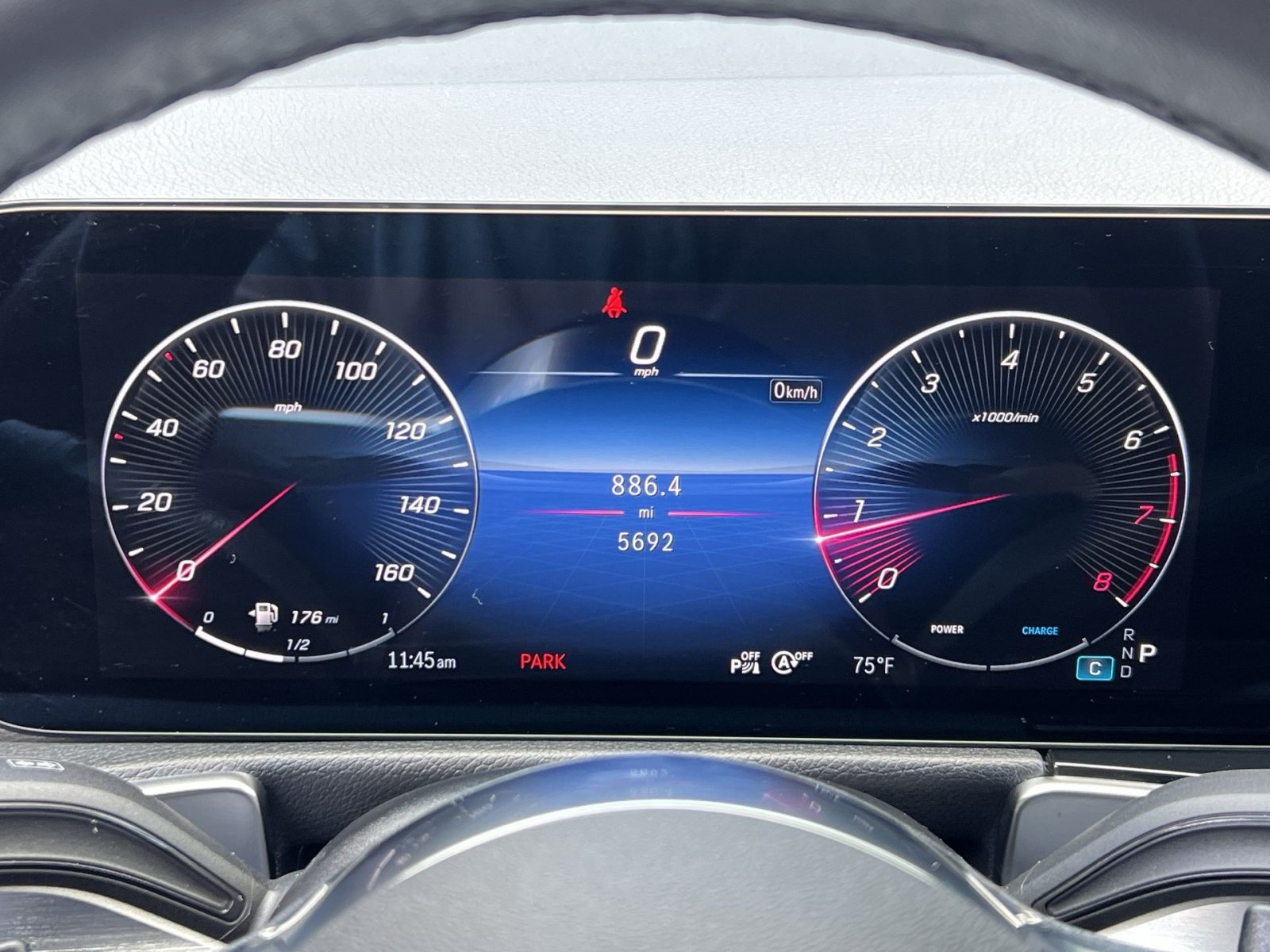 Used 2026 Mercedes-Benz GLB 250 4MATIC image 22