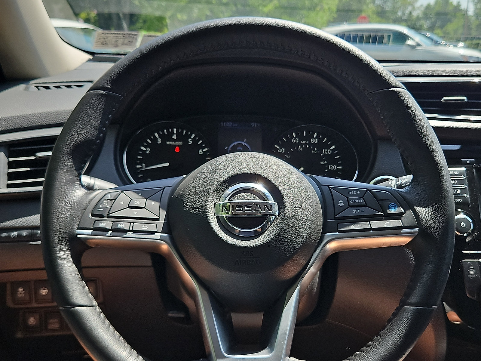Certified 2019 Nissan Rogue SV w/ Premium Package AWD/4WD image 18