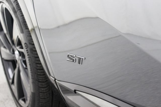 Used 2025 Buick Envision Sport Touring AWD/4WD image 13