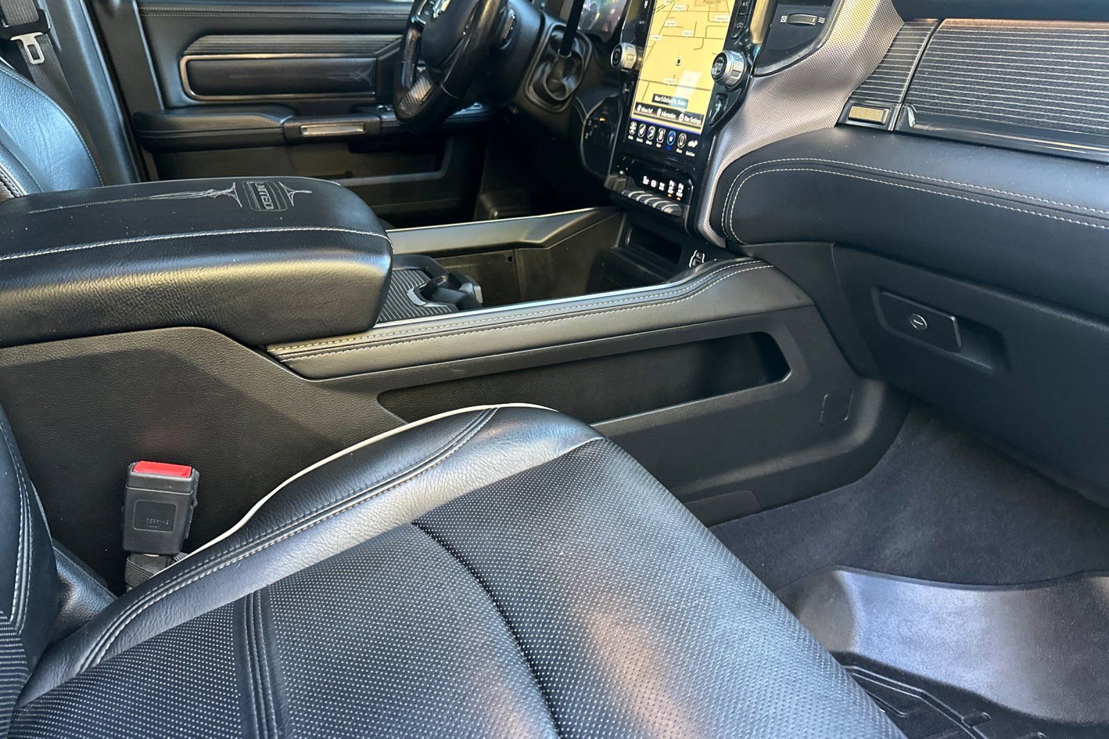 Used 2021 RAM 2500 Limited w/ Safety Group image 15