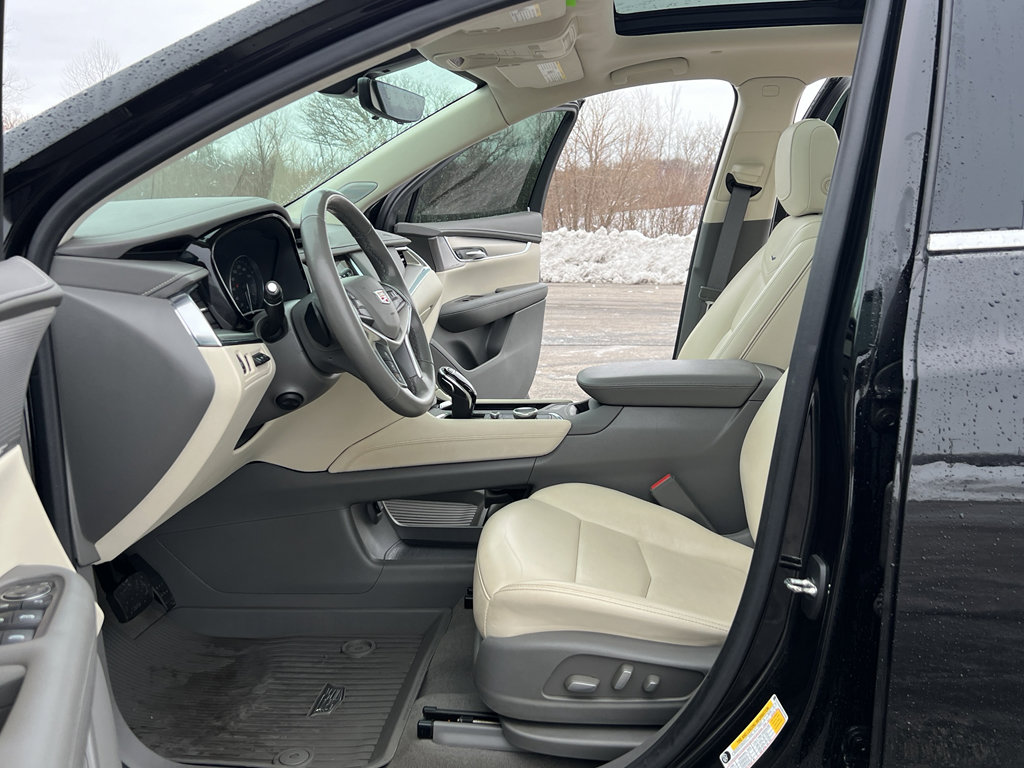 Used 2021 Cadillac XT5 Premium Luxury image 15