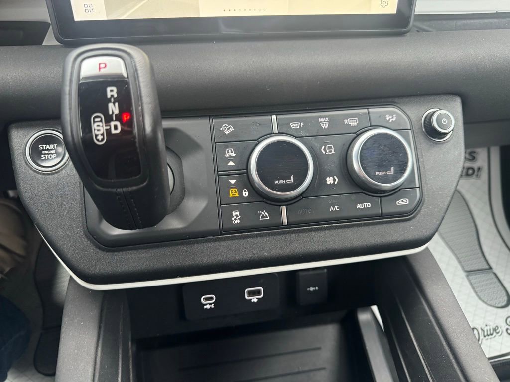 Used 2023 Land Rover Defender 110 X-Dynamic SE image 26