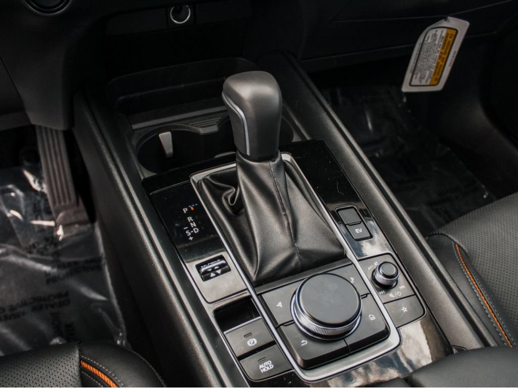 Used 2026 MAZDA CX-50 AWD 2.5 Hybrid w/ Premium Pkg image 22
