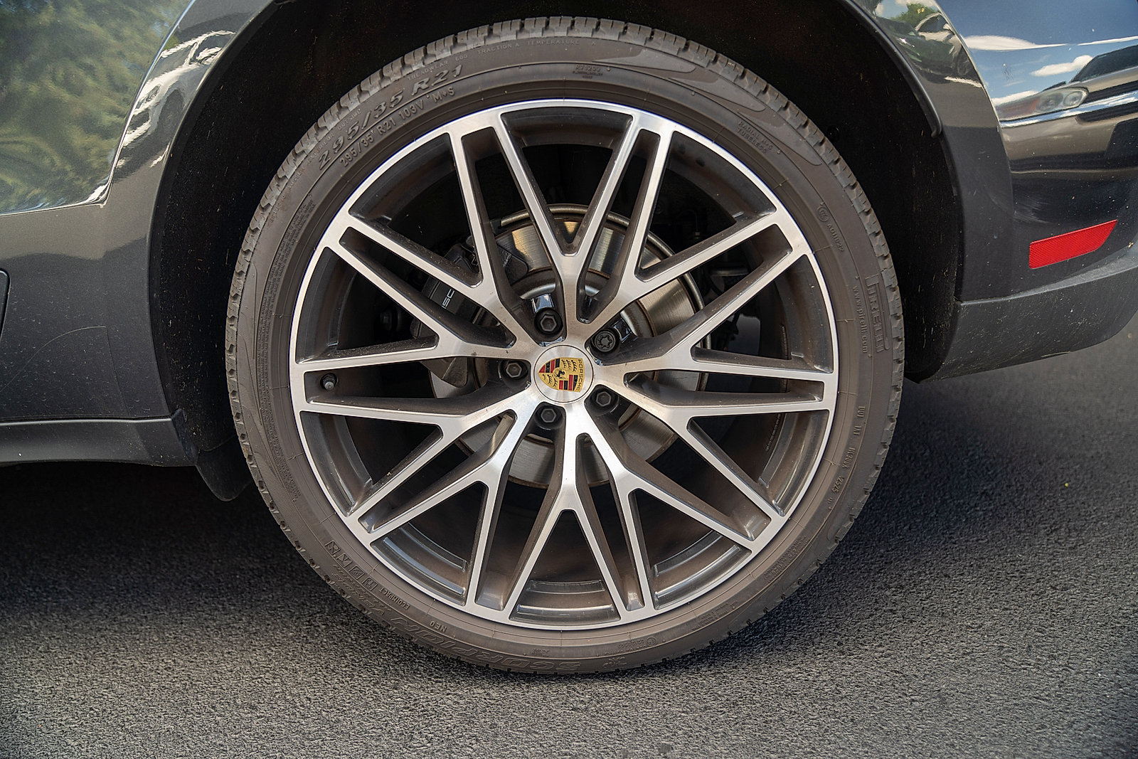 Certified 2026 Porsche Macan Turbo AWD/4WD image 25