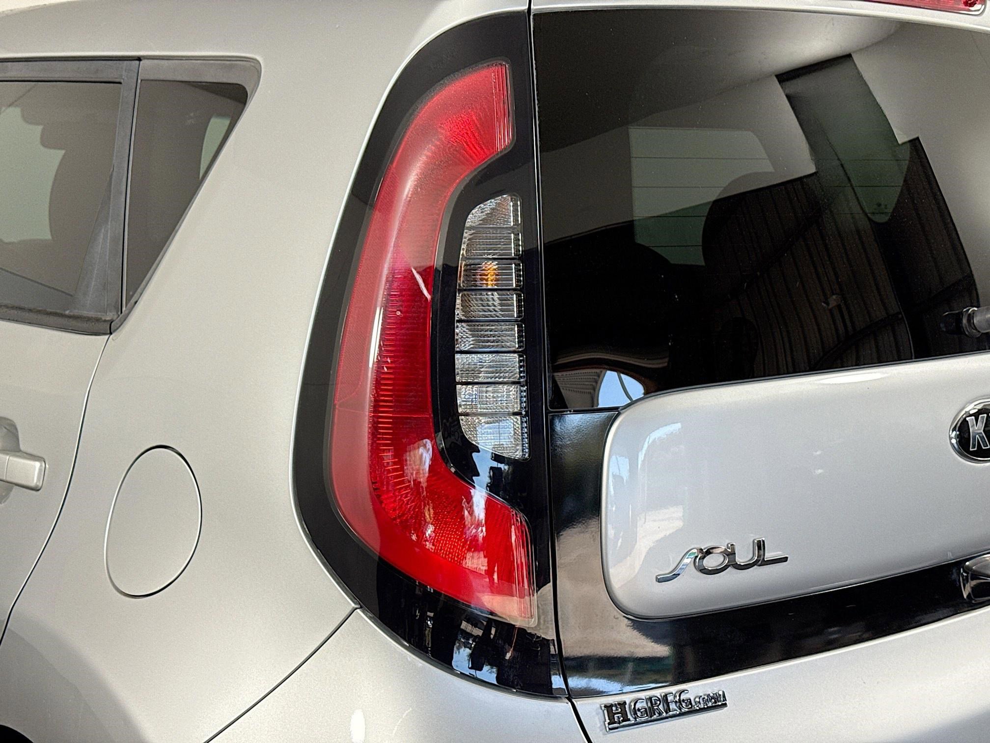 Used 2019 Kia Soul image 35