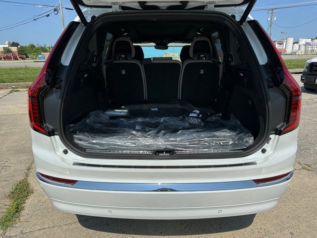 New 2026 Volvo XC90 T8 Plus image 15