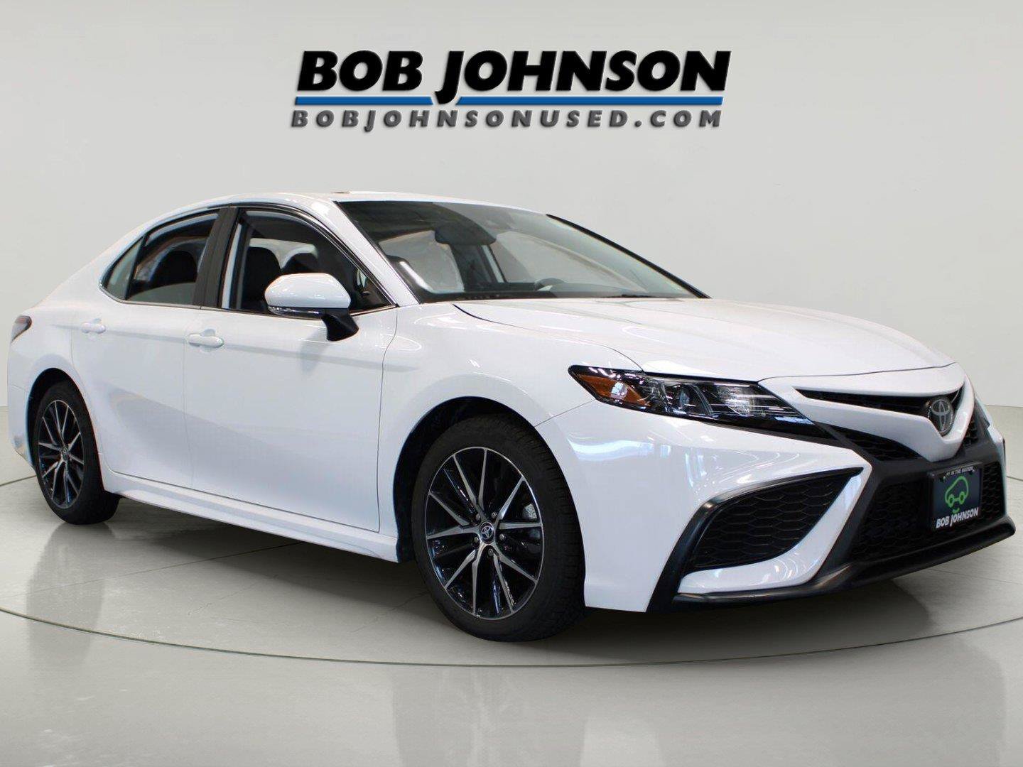 Used 2023 Toyota Camry SE w/ Cold Weather Package