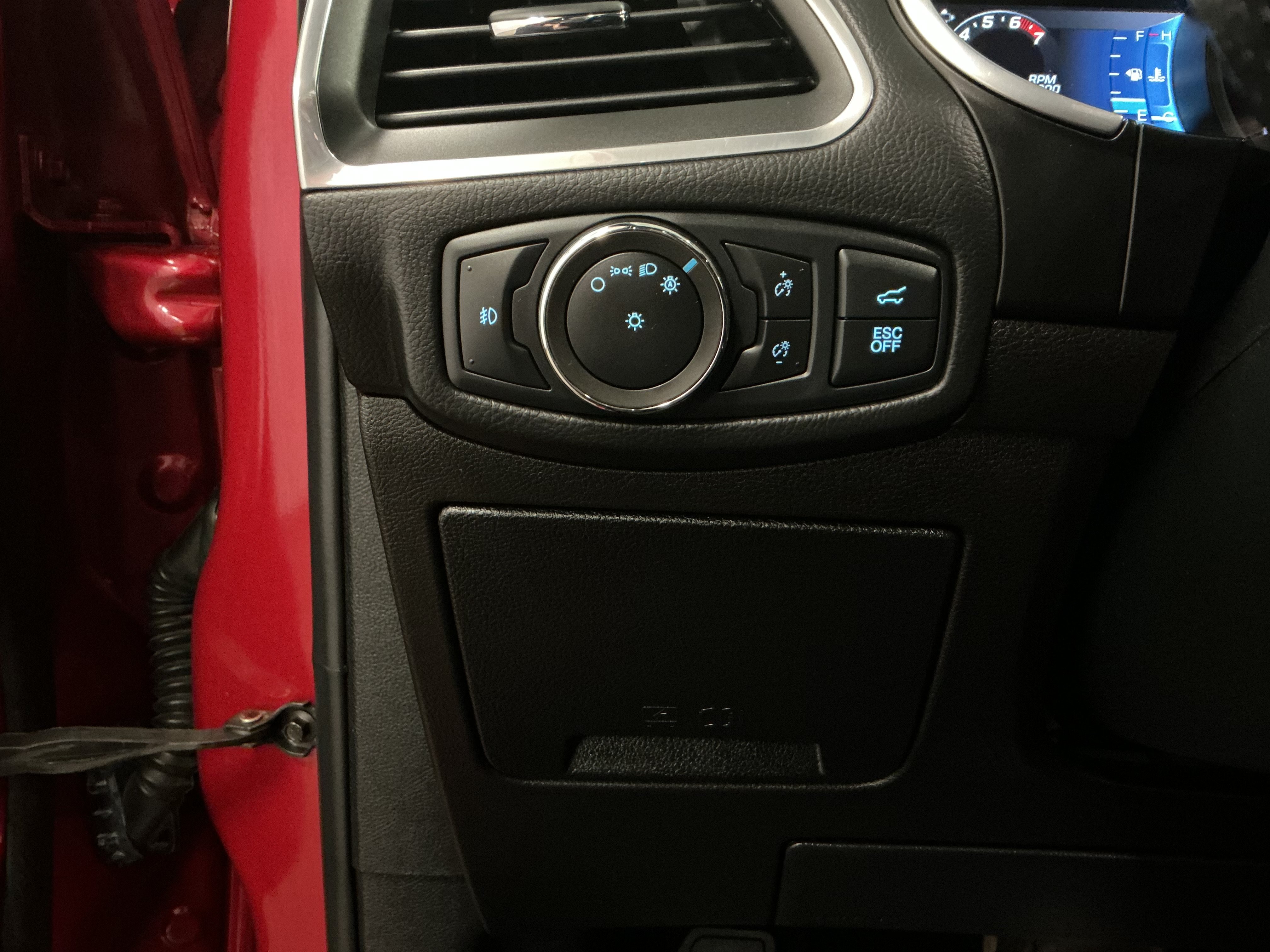 Used 2020 Ford Edge ST w/ Equipment Group 401A AWD/4WD image 17