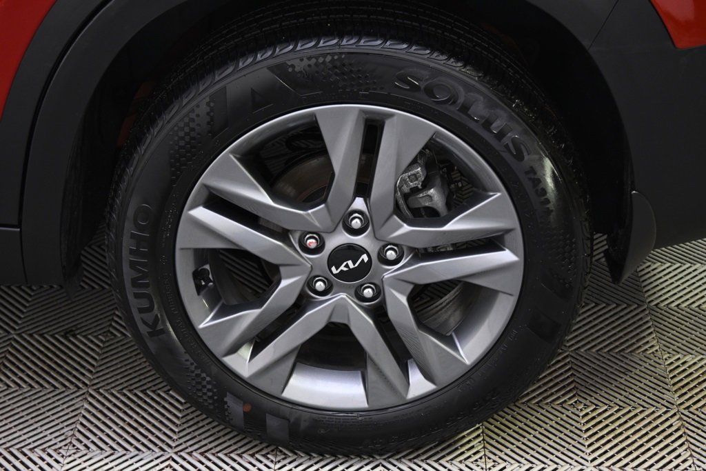 Used 2023 Kia Seltos S image 20