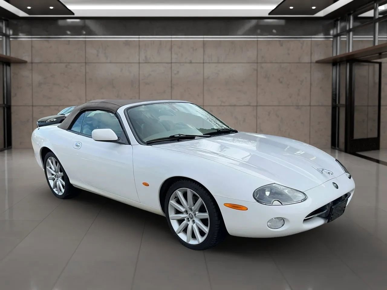 Used 2004 Jaguar XK8 Convertible image 1