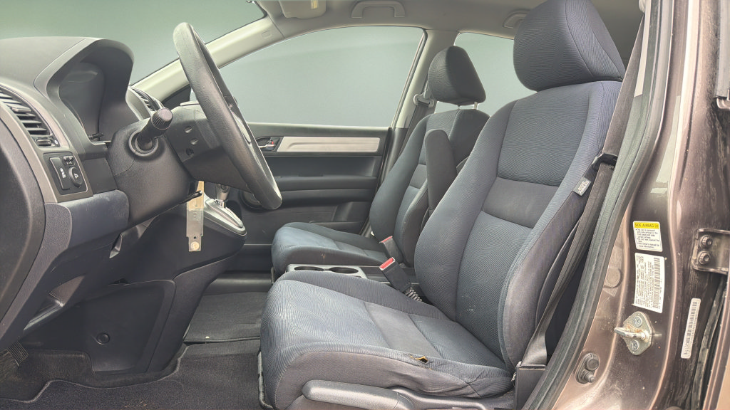 Used 2011 Honda CR-V LX image 16