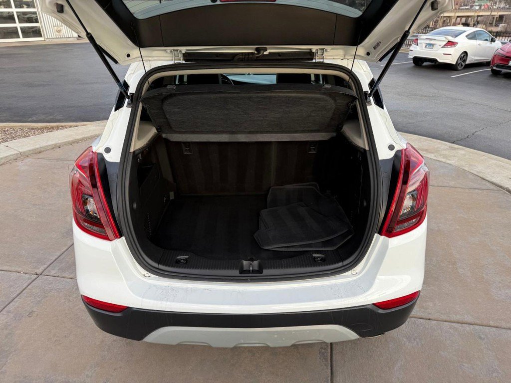 Used 2019 Buick Encore Preferred image 10