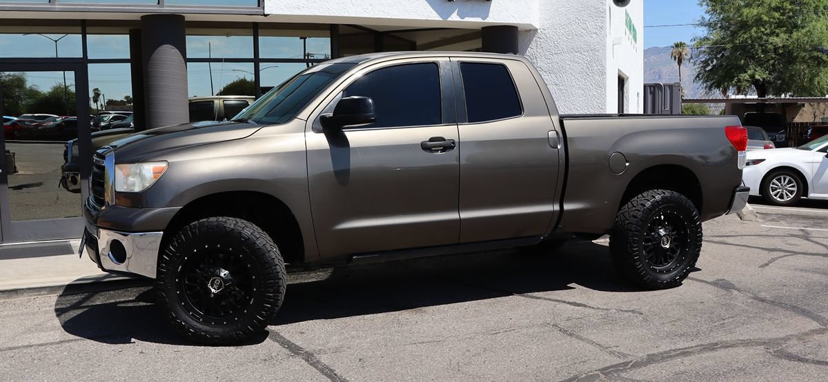 Used 2011 Toyota Tundra 2WD Double Cab w/ Tow Pkg image 4
