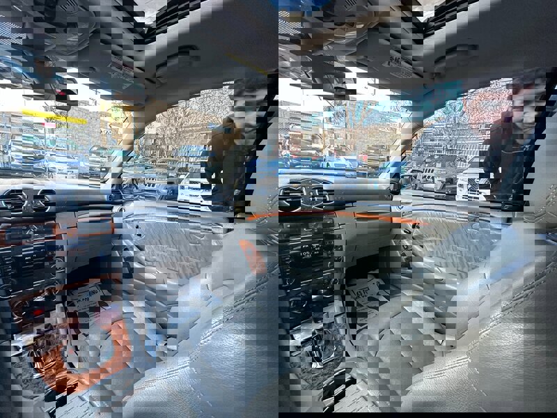 Used 2009 Mercedes-Benz CLK 350 Coupe image 17