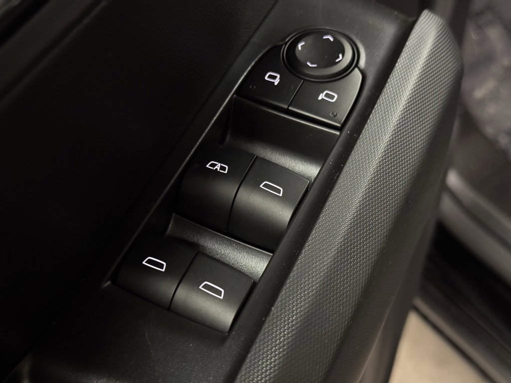 New 2025 GMC Canyon Elevation w/ Convenience Package image 22