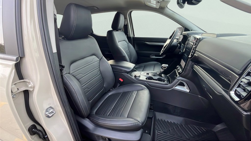 New 2025 Ford Ranger Lariat w/ FX4 Off-Road Package image 27