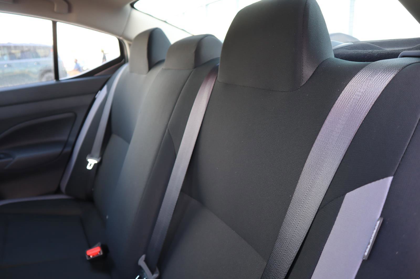 Used 2025 Nissan Versa S w/ Trunk Package image 30