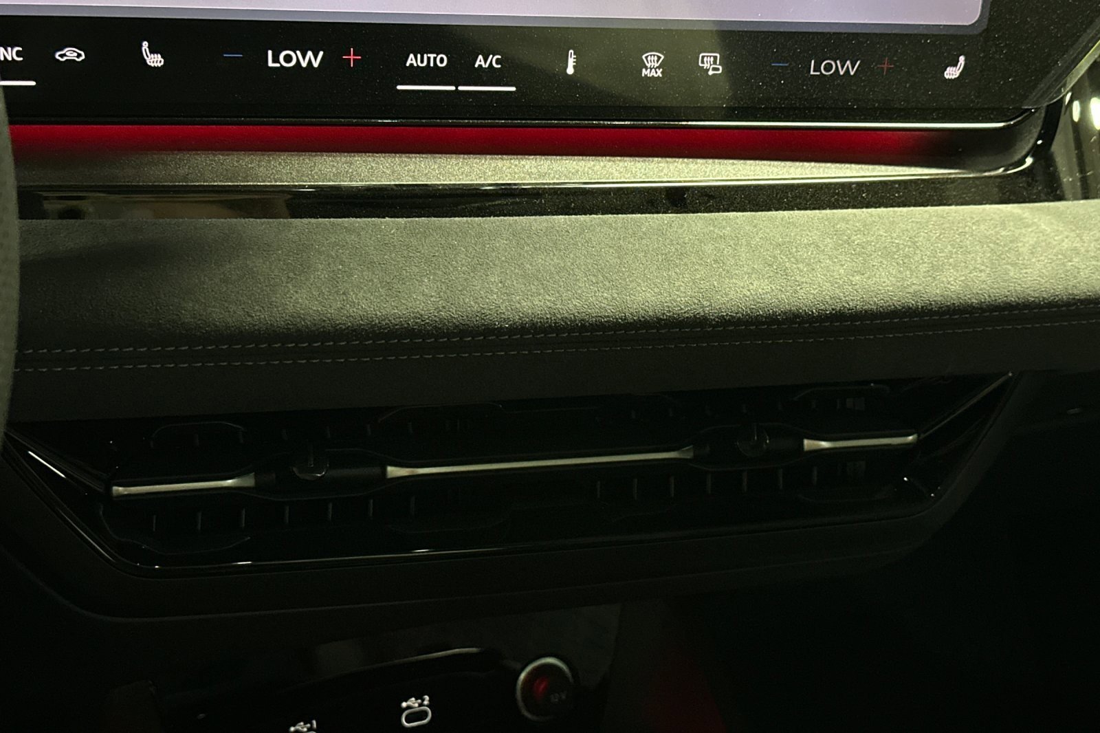 New 2027 Audi SQ6 e-tron Premium Plus AWD/4WD image 20