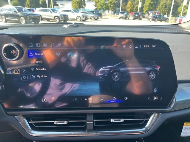 New 2026 Chevrolet Equinox EV LT image 27