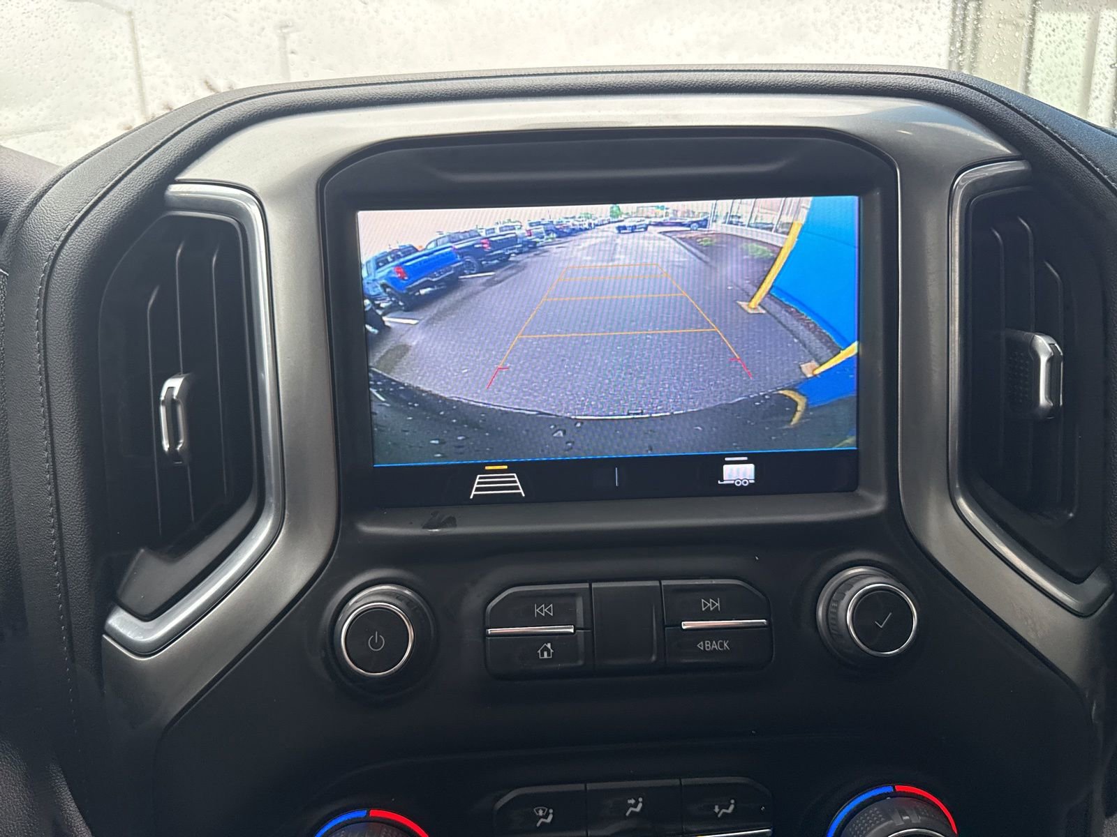 Used 2021 Chevrolet Silverado 1500 LT AWD/4WD image 24