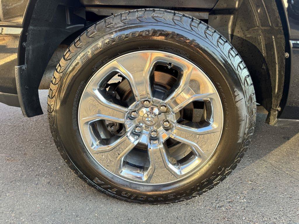 Used 2019 RAM 1500 Big Horn AWD/4WD image 11