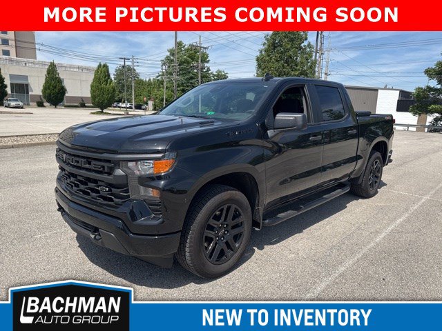 Used 2025 Chevrolet Silverado 1500 Custom w/ LPO, Dark Essentials Package AWD/4WD image 4