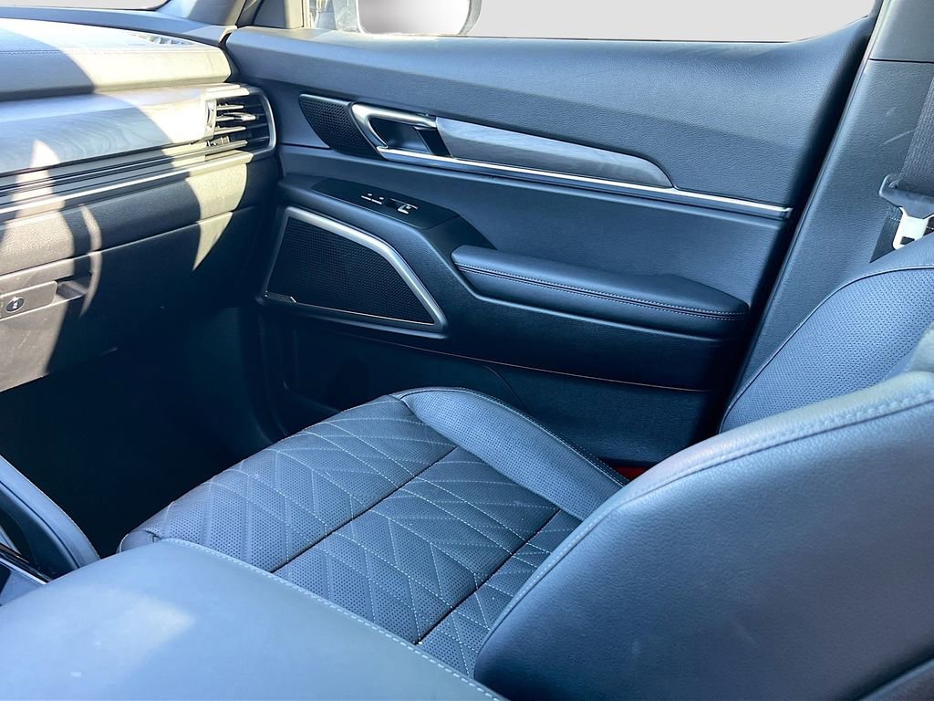 Used 2023 Kia Telluride EX X-Line image 24