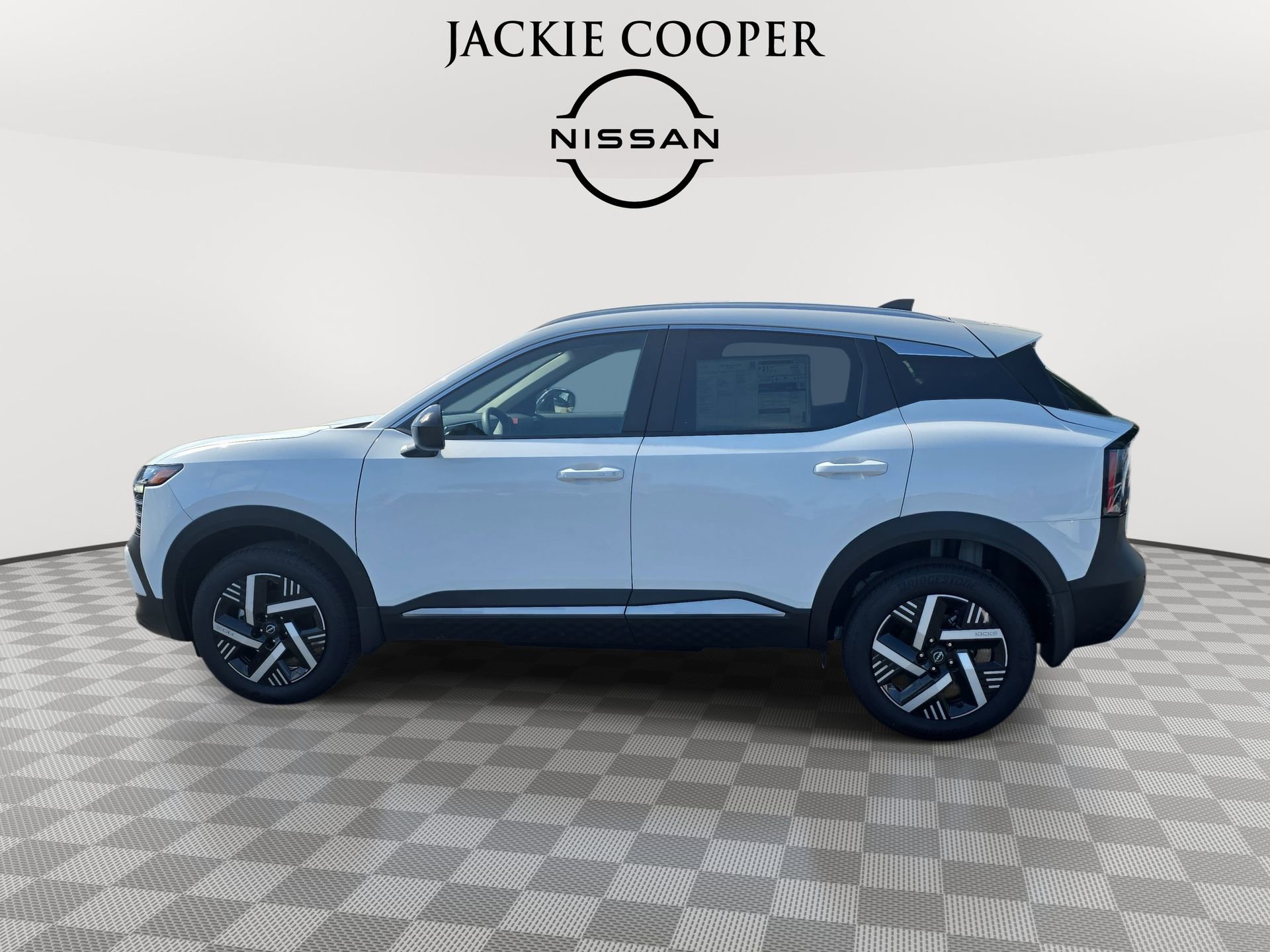 New 2026 Nissan Kicks SV w/ SV Premium Package FWD image 8