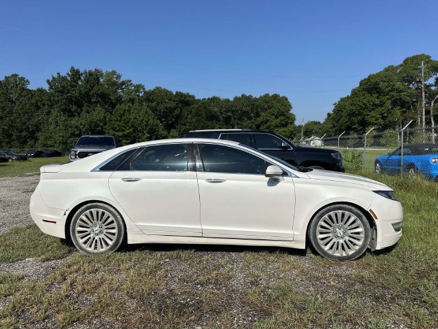 Used 2013 Lincoln MKZ FWD image 12