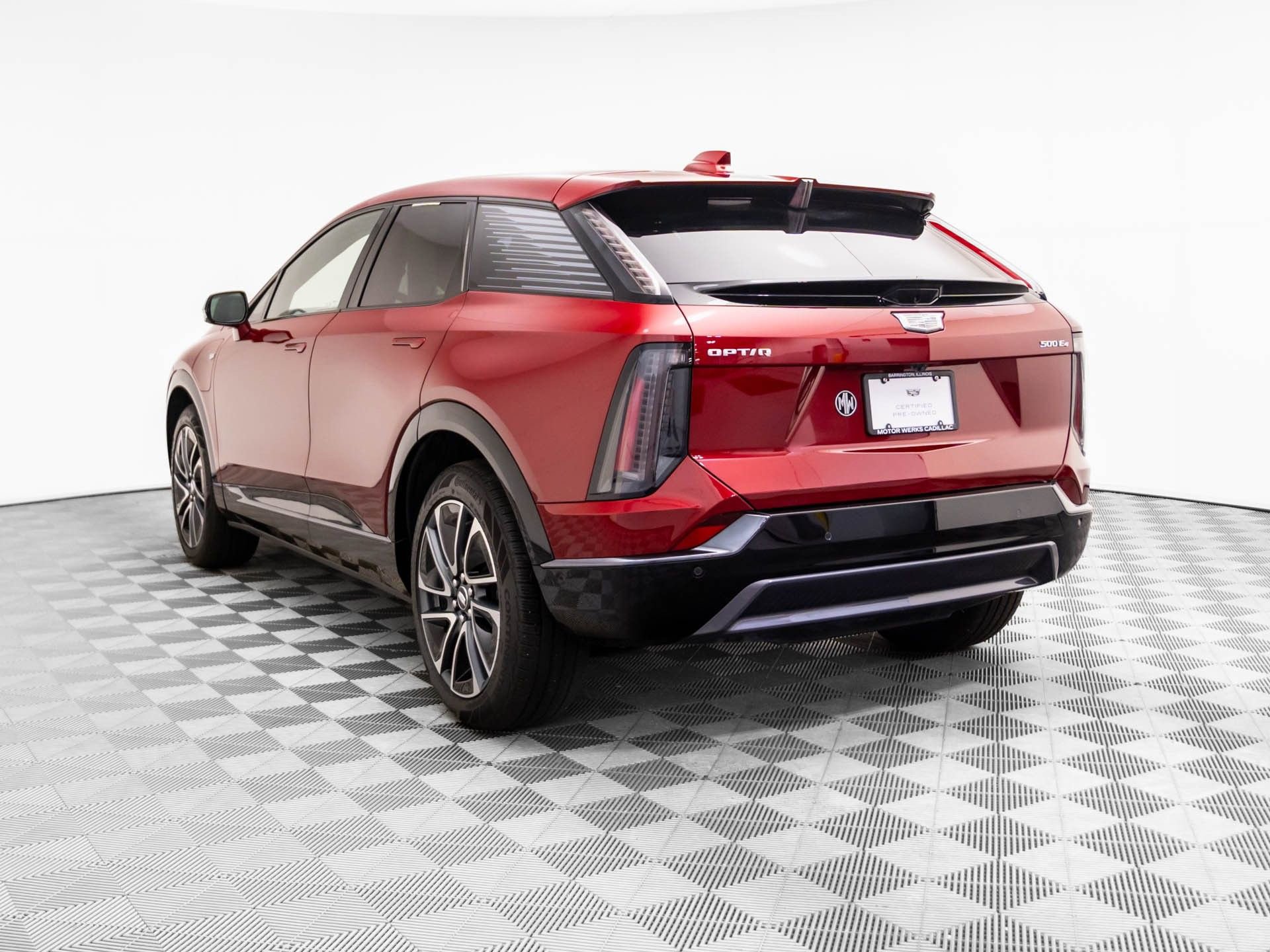 Certified 2025 Cadillac Optiq Sport 2 w/ LPO, Floor Liner Package image 2