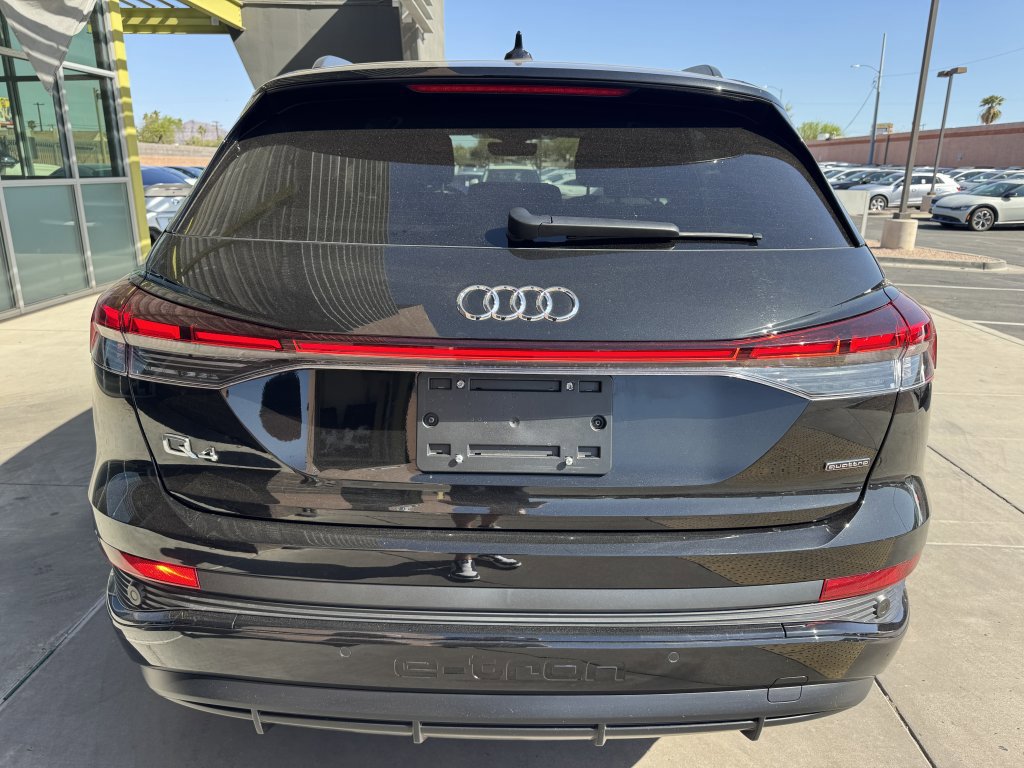 Used 2024 Audi Q4 e-tron Premium Plus w/ Premium Plus image 13