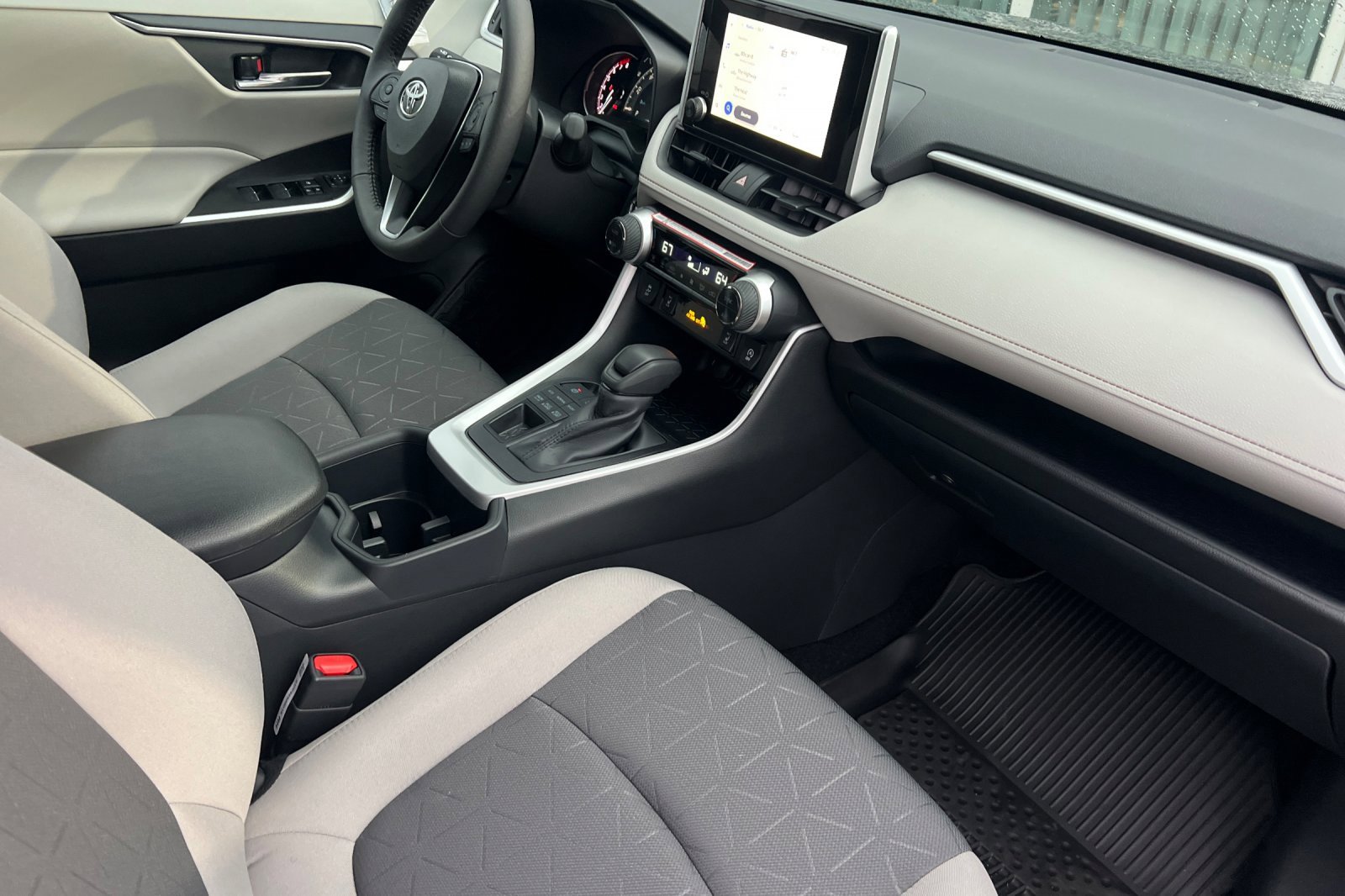 New 2025 Toyota RAV4 XLE w/ Convenience Package image 13