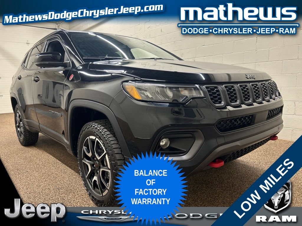 Used 2025 Jeep Compass Trailhawk